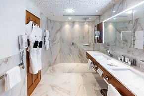 Hotel Trofana Royal