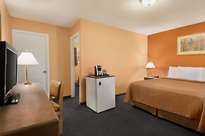 Travelodge by Wyndham Quesnel