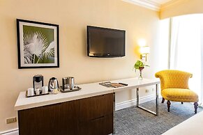 The Courtleigh Hotel and Suites