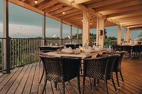 Trade Winds Hotel