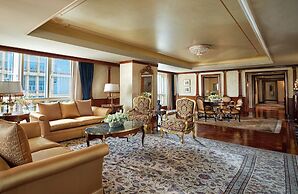Four Seasons Hotel Cairo at First Residence