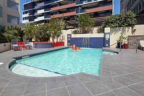 West End Central Apartments