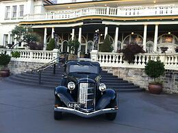 The Carrington Hotel