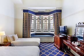 The Carrington Hotel