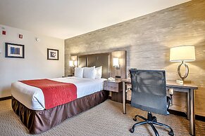Comfort Inn And Suites South