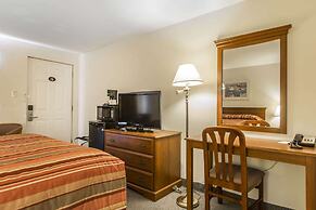 Econo Lodge & Suites Saint John