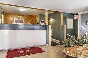 Econo Lodge & Suites Saint John