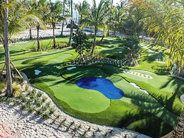 Islander Resort