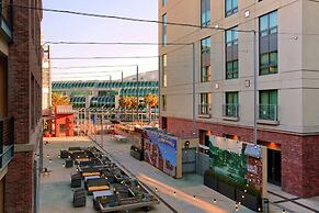 Hilton San Diego Gaslamp Quarter