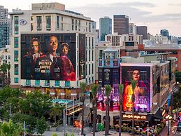 Hilton San Diego Gaslamp Quarter