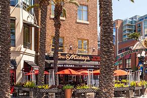 Hilton San Diego Gaslamp Quarter