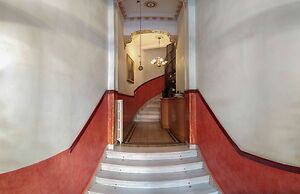 Cecil Hotel