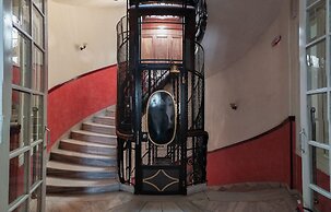 Cecil Hotel