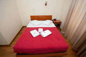 Cecil Hotel