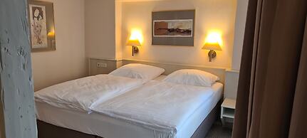 Hotel Garni Am Ellinger Tor