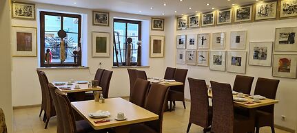 Hotel Garni Am Ellinger Tor