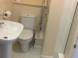 Novar Arms Hotel