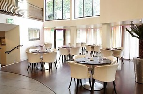 Waterfoot Hotel