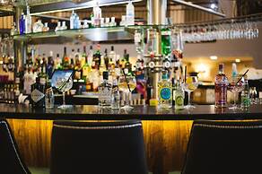 Waterfoot Hotel