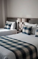Waterfoot Hotel