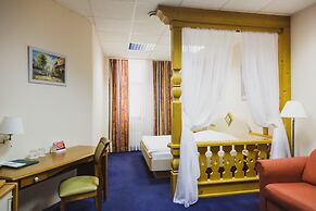 Transhotel