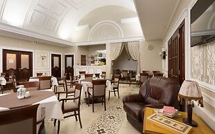 Transhotel