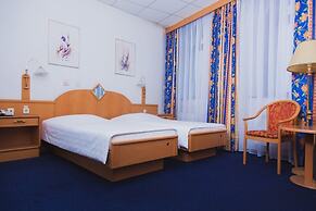Transhotel