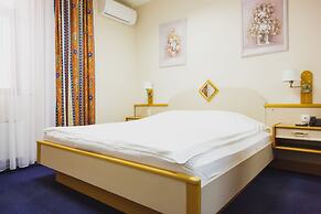 Transhotel