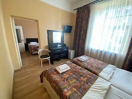 Viktorija Hotel