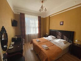 Viktorija Hotel
