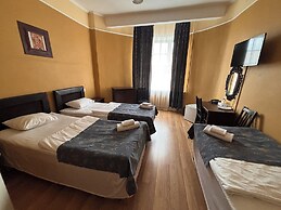 Viktorija Hotel