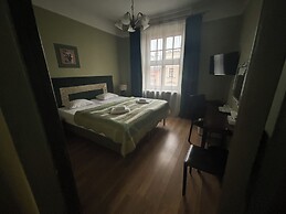 Viktorija Hotel