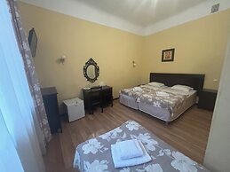 Viktorija Hotel