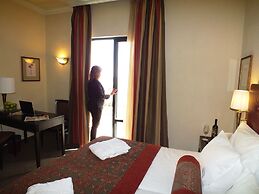 Prima Kings Hotel