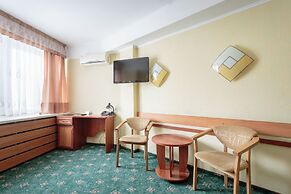 Tourist Hotel