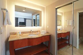 Hampton by Hilton Chihuahua