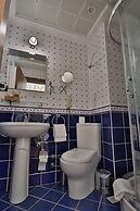 Blue House Hotel