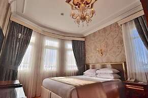 Blue House Hotel
