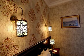 Blue House Hotel