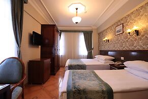 Blue House Hotel