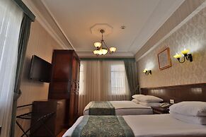 Blue House Hotel