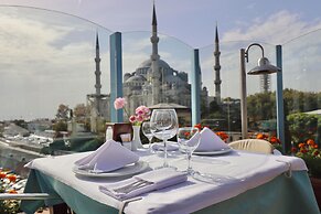 Blue House Hotel