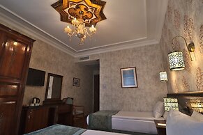 Blue House Hotel