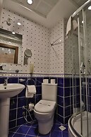 Blue House Hotel