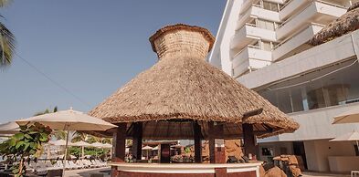 HS HOTSSON Hotel Acapulco