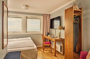 Sola Strand Hotel