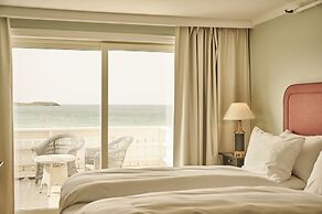 Sola Strand Hotel