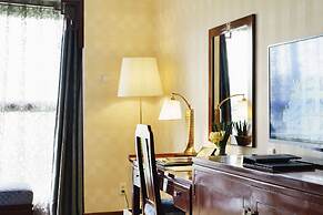 Rex Hotel