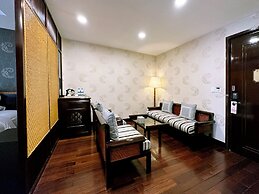 Rex Hotel