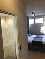 Pilot Airport Hotel